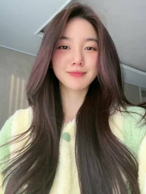 A post by @eun_15.8_ on TikTok caption: A a a a #fyp #trending #loveyou ❤️