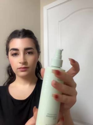 A post by @athraa.bb on TikTok caption: #skin #skincare #skincareroutine 