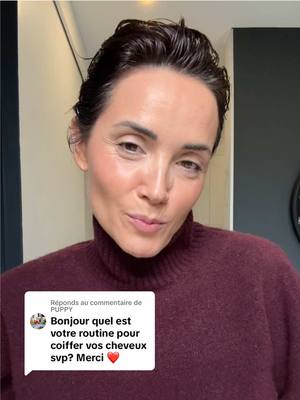 A post by @mademoisellesoph on TikTok caption: Réponse à @PUPPY  #shorthair #shorthairstyles #wetlook #over40 