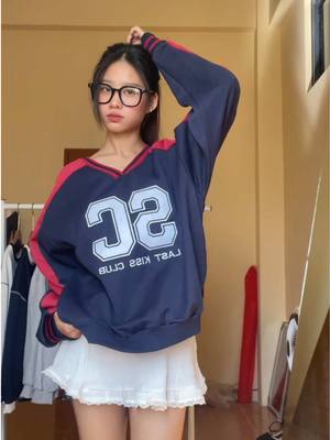 A post by @nanthinzarlinn231 on TikTok caption: 🎀#fyp #trending #OOTD #sweatshirt #myanmar @Iris Clothing 