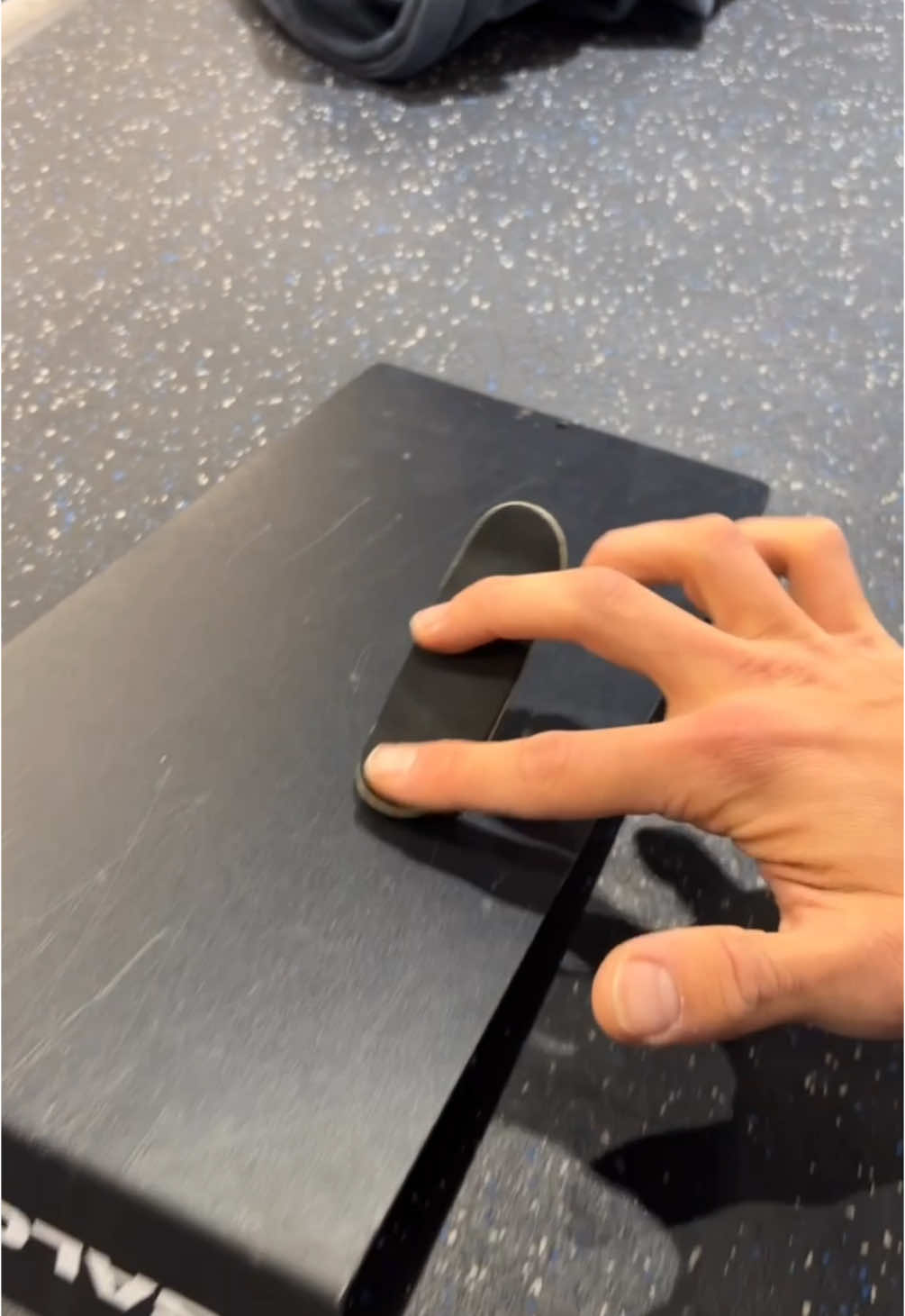 A post by @hawaii.fingerboards on TikTok caption: Work clips #fingerboarding