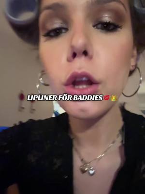 A post by @linneawahl on TikTok caption: Kan man köpa KIKO i sthlm någonstans??? Mitt älsklingsmärke😭😭😭