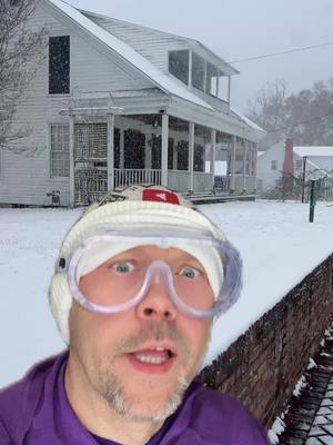 A post by @doctornos on TikTok caption: Snow in the south 