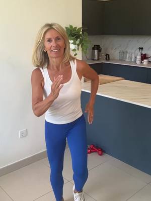 A post by @petragenco on TikTok caption: Let’s get moving more and start losing weight like I did! This is a great 10 minute walk the weight off workout, perfect for us ladies over 40. Combined this with a healthy meal plan for quicker results 💃