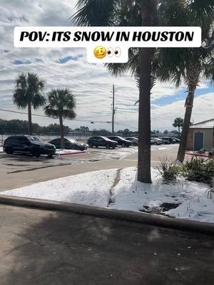 A post by @trucarsontv on TikTok caption: Cause why is it really snow out here 🥴 it’s supposed to be hot  #houstonsnow #fypシ #explorepage #viral 