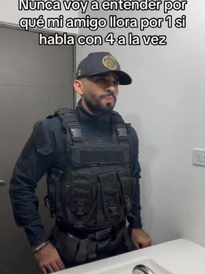 A post by @elpolimen on TikTok caption: Ánimo perro, te quedan otras tres JAJAJA 🤣🤣 Cómo se sienten el día de hoy? #infiel #amigo #policia #policiamexico #fyp#parat 