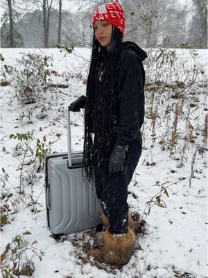 A post by @lovelyykhadijah on TikTok caption: This the weather she found a good man in right ? 