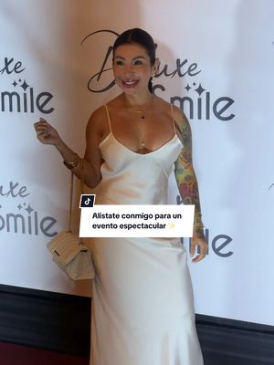 A post by @adriana_fitness on TikTok caption: Felicidades al @deluxesmile.pe muchos éxitos ✨ gracias por siempre cuidar mi sonrisa 💕