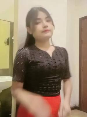 A post by @winewine1957 on TikTok caption: #ဟီးဟီး😛😛#ဆော့နေရရင်ကျေနပ်နေသူကြီးပါ😞😞#မင်းတို့ပေးမှ❤ရမဲ့သူပါကွာ #အသဲပေးသူတစ်ယောက်ချင်းစီကိုကျေးဇူးတင်ပါတယ်ရှင်😍😍#fyp 