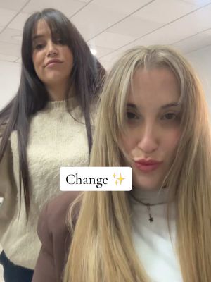 A post by @esteela.campillo on TikTok caption: Es que , que manos tiene mi Eva ✨❤️ #peluqueria #change #trendy #parati 