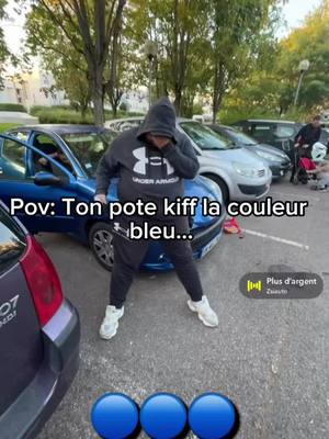 A post by @rezaatlass on TikTok caption: Ma couleur préférée c'est le bleu🔵😂.@Mohaaaaaaaaa781 #pourtoi #blue #drole 