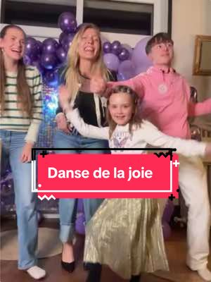 A post by @krystellablondefamily on TikTok caption: On se motive avant d’attaquer le ménage de l’anniversaire 🤣 @lily la star @math2s 