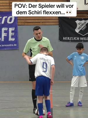 A post by @quallexd001 on TikTok caption: Ich wollte nur meine Skills kurz zeigen… 😂 #qualle👑 #fyp #schiedsrichter #fussballer #hallenfussball #hallenturnier #kinderfussball #jugendfussball #kreisligamomente #kreisligalegende #skills #dribblingskills #traum 