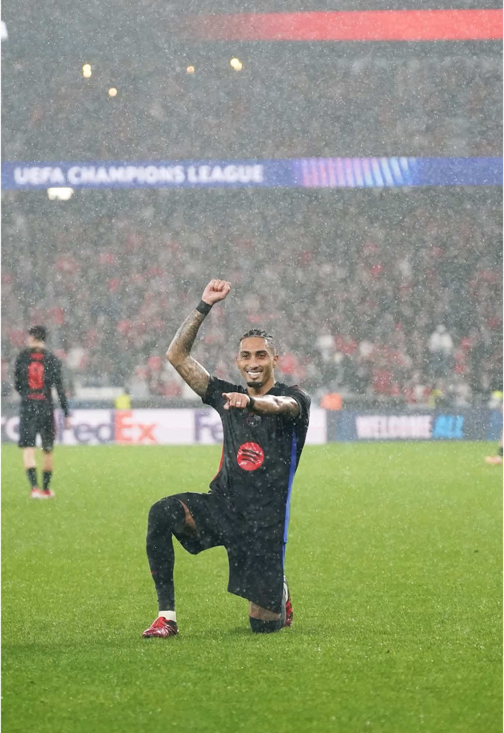 A post by @raphinha on TikTok caption: Mais uma noite de @Champions League  🔥