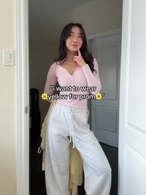 A post by @richelle_zh on TikTok caption: yellow prom dress inspo🌼🙂‍↕️🫶🏻 #girls #fashion #formal 