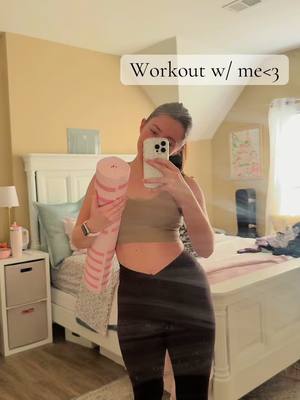 A post by @laurenwash2003 on TikTok caption: Workout w/ me💪✨ ft. @Rosie ‘s workout routine<3 #athomeworkout #collegelife #college #OOTD #sorority #rosiegraham #workout 