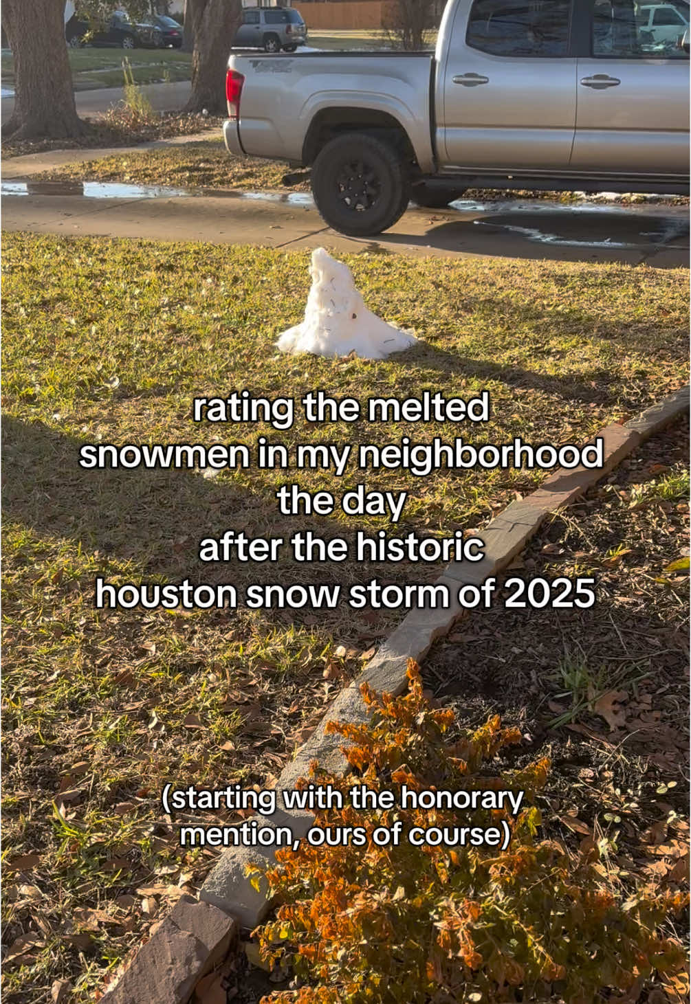 A post by @draculiiv on TikTok caption: i love my city, yesterday was a winter wonderland and today it’s sunny and melting our beautiful snowmen. great job everyone⛄️#houstonsnow #houstonsnowstorm2025  #houstonsnow2025 #houston #snowstorm2025 #snow #snowman #wetried #houstontx #houstontexas #houstonlife 