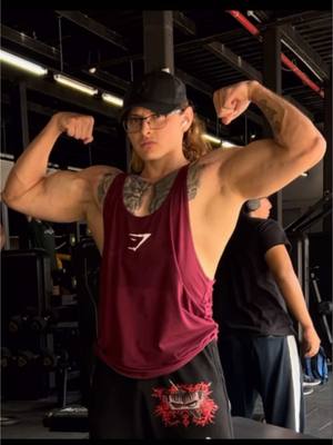 A post by @thewick on TikTok caption: Dio mío 👹 #fyp #parati #paratitiktok #fitness #freefire #freefirerandom 