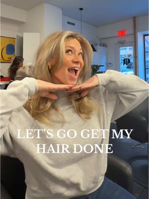 A post by @audreytrullinger on TikTok caption: I looooove me a hair day @Mads_hair @RULE ON SALON #hairday #highlights #blondehighlights #nycblonde #nychairstylist #nychaircolorist #nychairsalon #blondetransformation #hairtransformation #hairgrowth 