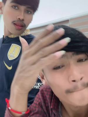 A post by @dym6mpjz8s9k on TikTok caption: ធ្វើលេងតើ🫶😁