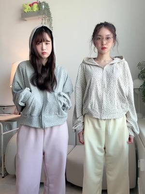 A post by @dew_sisters on TikTok caption: 👭🏻🤍 #friends #sisters #친구 #패션 #패션틱톡 