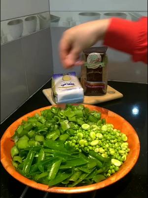 A post by @ on TikTok caption: Couscous D'orge au fêve et petit pois-طبق تقليدي قبائلي 🇩🇿🇩🇿 Les ingredients :  _1 kilo de fêve  _ 500g de petit pois _ couscous d'orge  _ l'huile d'olive + Sel + l'eau  المقادير :  _ 1 كيلو فول  _ 500 غرام جلبانة  _ كسكس شعير  _ زيت الزيتون + ملح + ماء  #recette_algérienne #kabyle #traditional #🇩🇿 #طبق_صحي  #recette #recettefacile #recetterapide #recette_simple #imazighen #وصفات_طبيعية   #bio #FoodTok #foryourepage  #pourtoipage #fyp #اكسبلور  #explorepage✨ #follow #following #likе #foru #tik_tok  #santé 