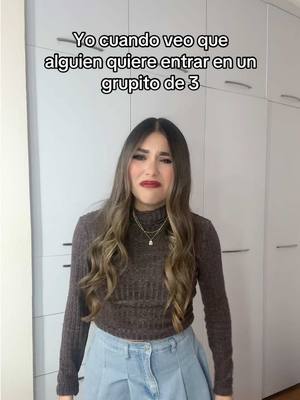 A post by @soyanasaucedo on TikTok caption: Salgan de ahí 🥲  #contenido #comedia #real #cuu