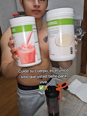 A post by @_edison.cayambi on TikTok caption: Si les interesa saber que productos consumo, escríbanme al interno. #herbalife #proteina #gym #eeuu #ecu #chimborazo #vaso 