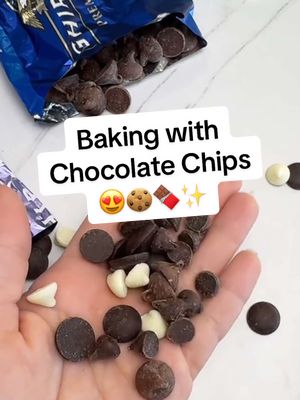 A post by @crumbscutters on TikTok caption: Is this common knowledge?! 🤔🍫🍪 #baking #cookies #chocolatechips  @Ghirardelli Chocolate Company - explain?! 🙏🏼 