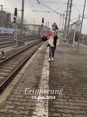 A post by @aytendersimm on TikTok caption: #erinnerung #🥀🤍🥀🤍🥀🤍 #fypppppppppppppp 