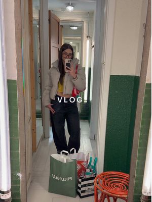 A post by @loane.wai on TikTok caption: Vlog 😻