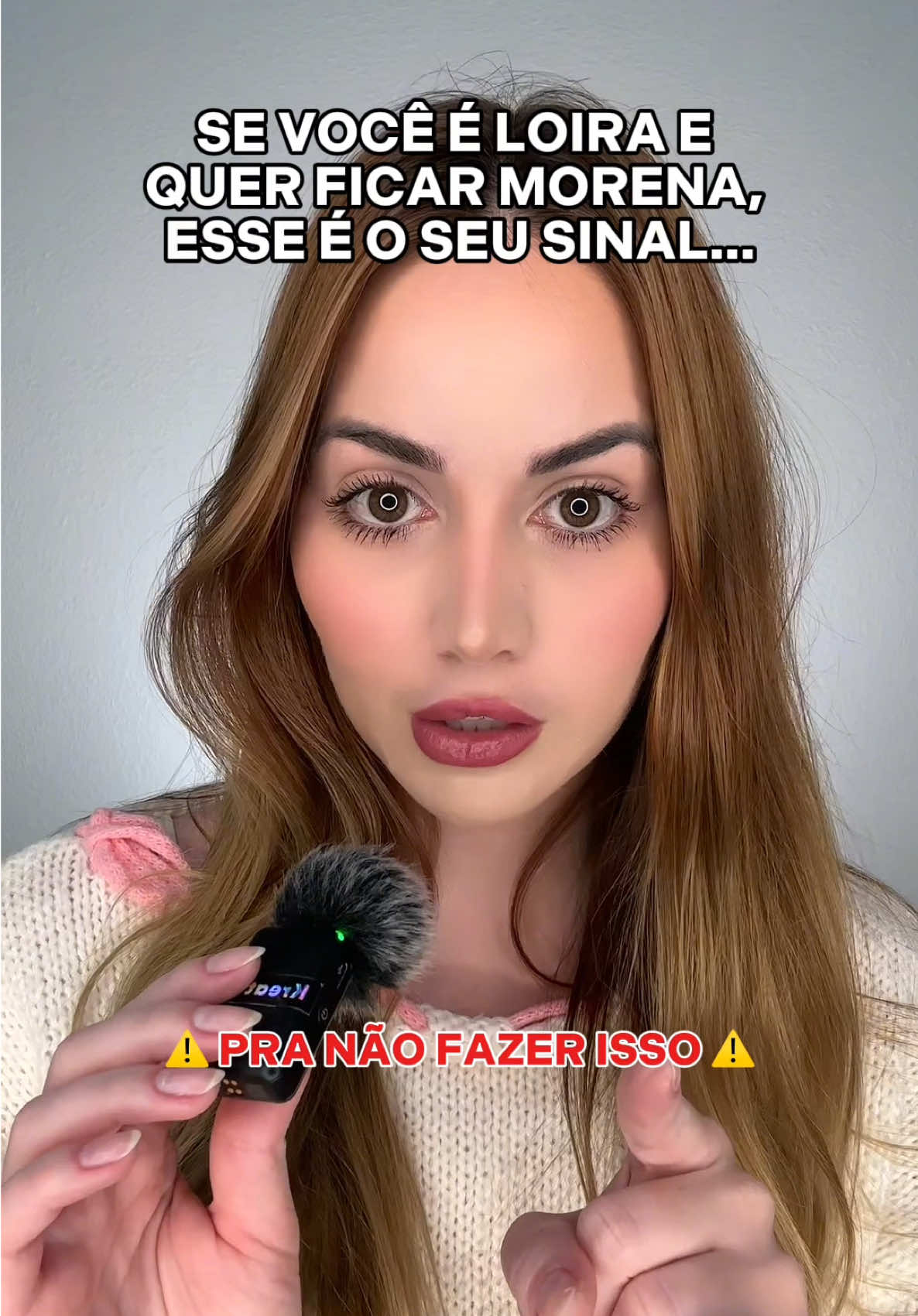 A post by @aninha on TikTok caption: Se você é loira e quer ficar morena, esse é o seu sinal ⚠️  . . #haircare #cabelos #cabeloslongos #sunin #loiros #pintandocabelo #viral 