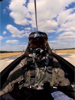 A post by @protectservice0 on TikTok caption: #airforce #fighterjet #us 