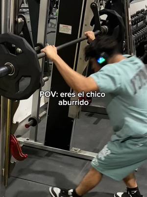 A post by @jaelibarra_07 on TikTok caption: 🗣️: Soy el chico aburrido.. (por estar enfocado en mis metas🧠)  #gym #GymTok #gymmotivation #greenscreen #focus2025 #enfocado #prime #crecimientopersonal #paraty #fyp 