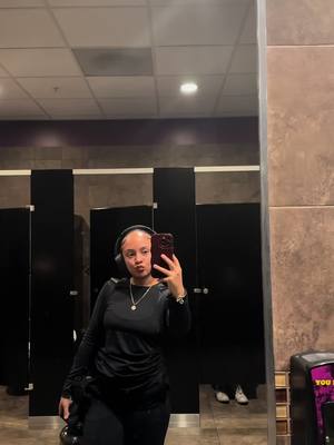 A post by @_jcurly_ on TikTok caption: Lat pulldowns  3x of 8🎀 Around the worlds ( back ) 3x of 8🎀 Sumo squats  3x of 12🎀 Goblet squats elevated 3x of 8 ( toes on weight for glutes )🎀 3x of 8( heels on weight for quads )🎀 Single arm row  3x of 10🎀 bstance RDL 3x of 10 each leg🎀 standing marches  3x of 12🎀 Treadmill 15 minutes incline speed I do 15 incline , speed 3.2-3.4  #explore 