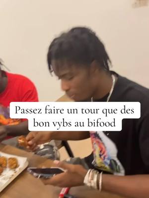 A post by @bifood1 on TikTok caption: Bifood Hamadalaye Aci 200 en face Livia lamour #bifood🇲🇱 #noviolence 