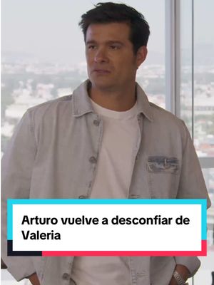 A post by @novelaslasestrellas on TikTok caption: Arturo vuelve a desconfiar de Valeria 👀 #LasHijasDeLaSeñoraGarcía #ConLasEstrellas