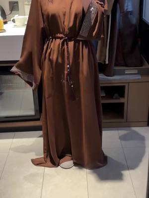 A post by @meeyius43 on TikTok caption: #Spotlight#TrendNew#abaya#OOTD#TikTokMakeMeBuyit #IGotItFromTikTok #TikTokShop #Fashion2025 #Arabic #Tiktok #Minimalist #Muslim #cardigan #uk #OOTD #abayaonsale #arabiandress #NewArrivals#springsale#TikTokMadeMeBuyltt #abayastyle #hijabstyle #womenswear #womenclothing #2025 #newstart #newyearplan #ValentinesDay 