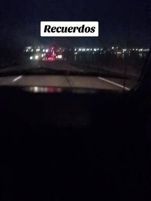 A post by @yarelylamendozyta502 on TikTok caption: #Recuerdos 