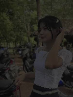 A post by @nanaesein on TikTok caption: ထါခေါဟ်မုက် 😊