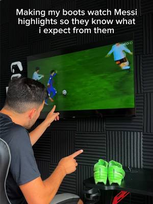 A post by @tomharrisfootball on TikTok caption: They need to learn 😤  #football #Soccer #futbol #fussball #fußball #calcio #tomharrisfootball 