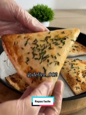 A post by @delice_0002 on TikTok caption: Trop bon ! 🤤 #recettefacile #recette #recettesimple #recettefacileetrapide #recipes #recipesoftiktok #food #recipesforyou #tiktokfrance #france🇫🇷 