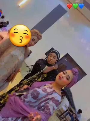 A post by @jamaad143 on TikTok caption: mar kastaba 🆎️madxdena dhaha🫶🏽💕#jamaad143 #foryou 