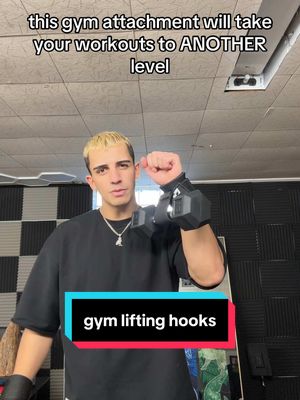 A post by @yazzyyfit on TikTok caption: these lifting hooks help you isolate your back and legs from your forearms and help them grow 2x faster #creatorsearchinsights #workoutroutine #gymworkout #legday #backday #gymattachment #liftinghooks 