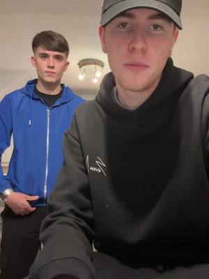 A post by @dill.17_ on TikTok caption: Bro got into it fr @Aido #fyp #foryoupage #viral #irish #funny #foryou #tiktok #relatable #ireland #music 