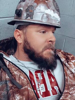 A post by @patton_23 on TikTok caption: Could you pencil me in.. #alabama #patton #kingsmethod #beardgang #bluecollar #mullet #Relationship #single 