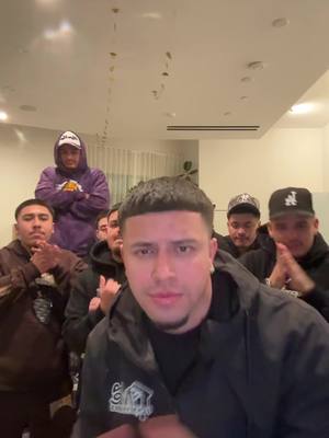 A post by @thesefoos on TikTok caption: We vibing majorly🤣🔥 #fypシ 