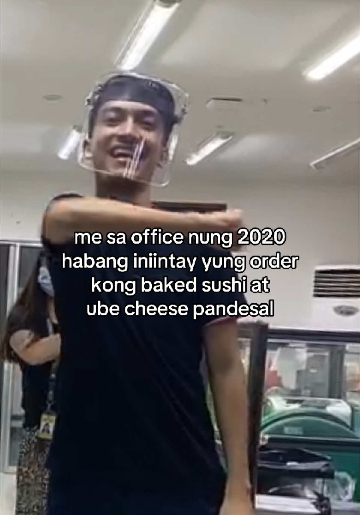 A post by @marvsfojas on TikTok caption: ano yang nasa muka mo, pang welding? 