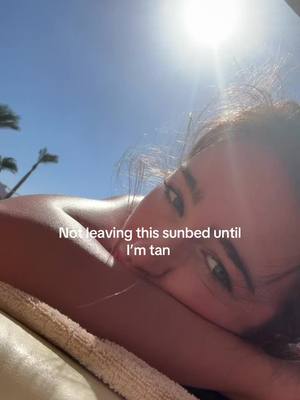 A post by @yazminmcclean on TikTok caption: Tanning is life #fyp #holiday #tanning #sun #weather #sunbed 