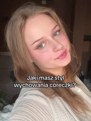 A post by @aleksandra.moszczynska on TikTok caption: Widzi jak poprawiam usta co chwile #foryou 